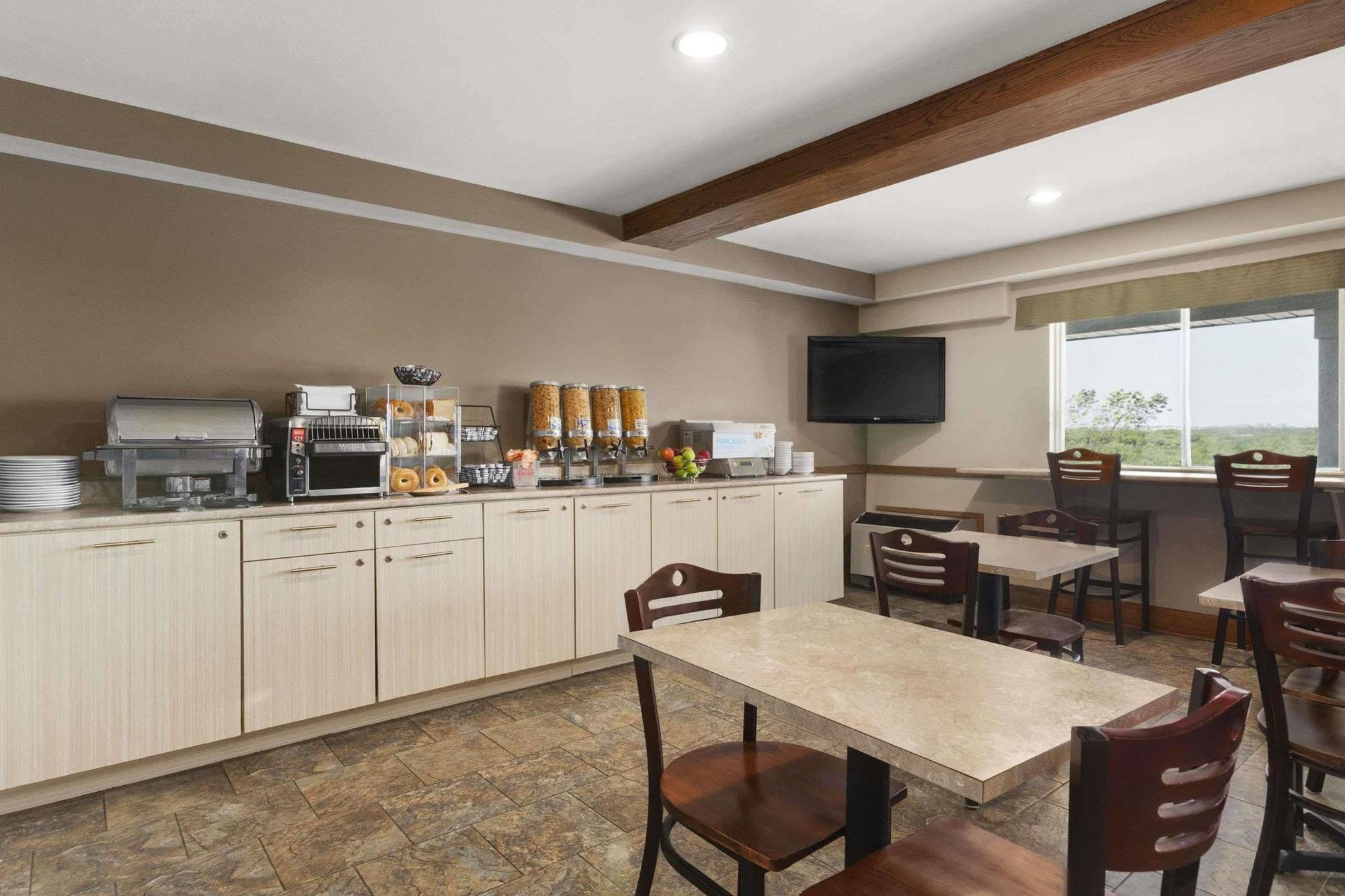 Country Inn & Suites دارتموث المظهر الخارجي الصورة