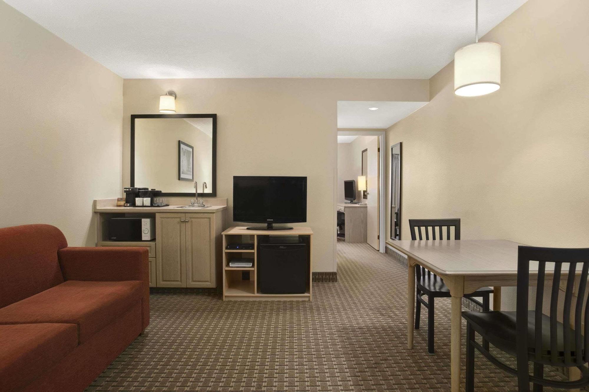 Country Inn & Suites دارتموث المظهر الخارجي الصورة